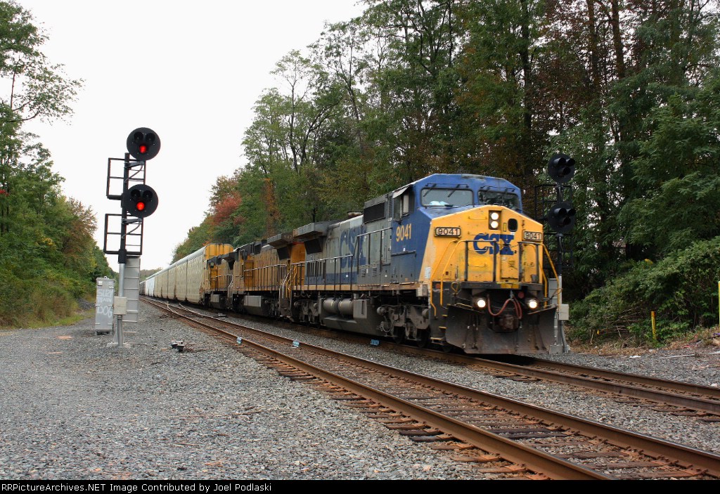 CSX 9041 is on 212.